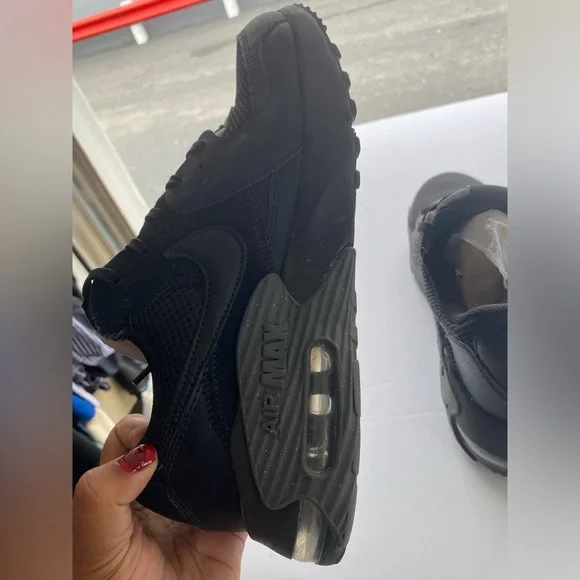 Nike Air Max Excee Black Anthracite Women’s 8 Retro Style Sneakers CD4165-003 - Picture 7 of 10